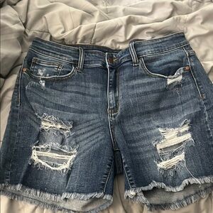 Judy Blue Distressed Jean Shorts in Blue (brand new never worn)